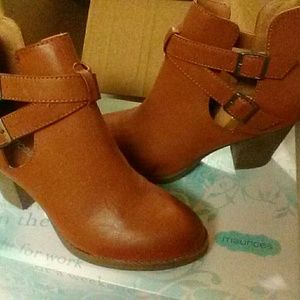 Maurices Brown Boots (ies) Size 11